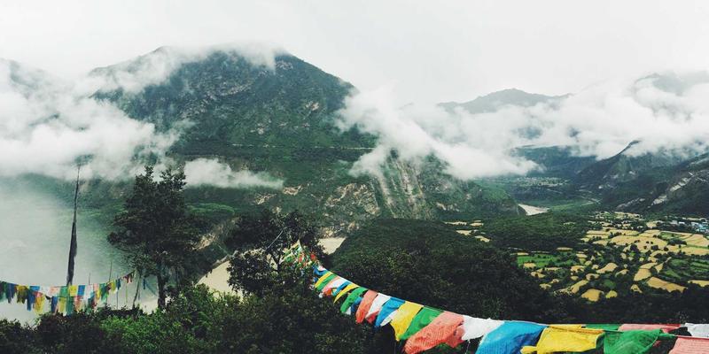 白云石64：高性能化工与建筑原料的工业价值解析